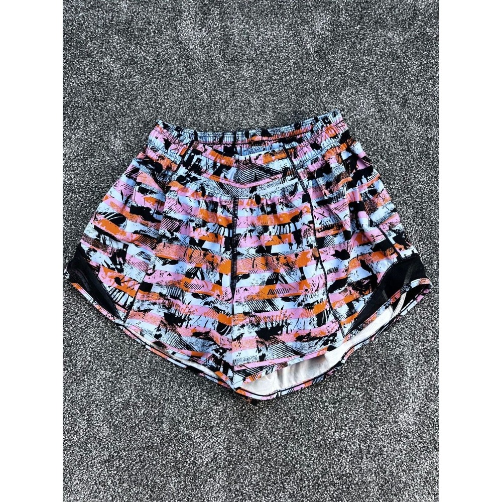 Lululemon Womens 4 Tall Swiftly Hotty Hot Shorts Multicolor Abstract Elastic Wai